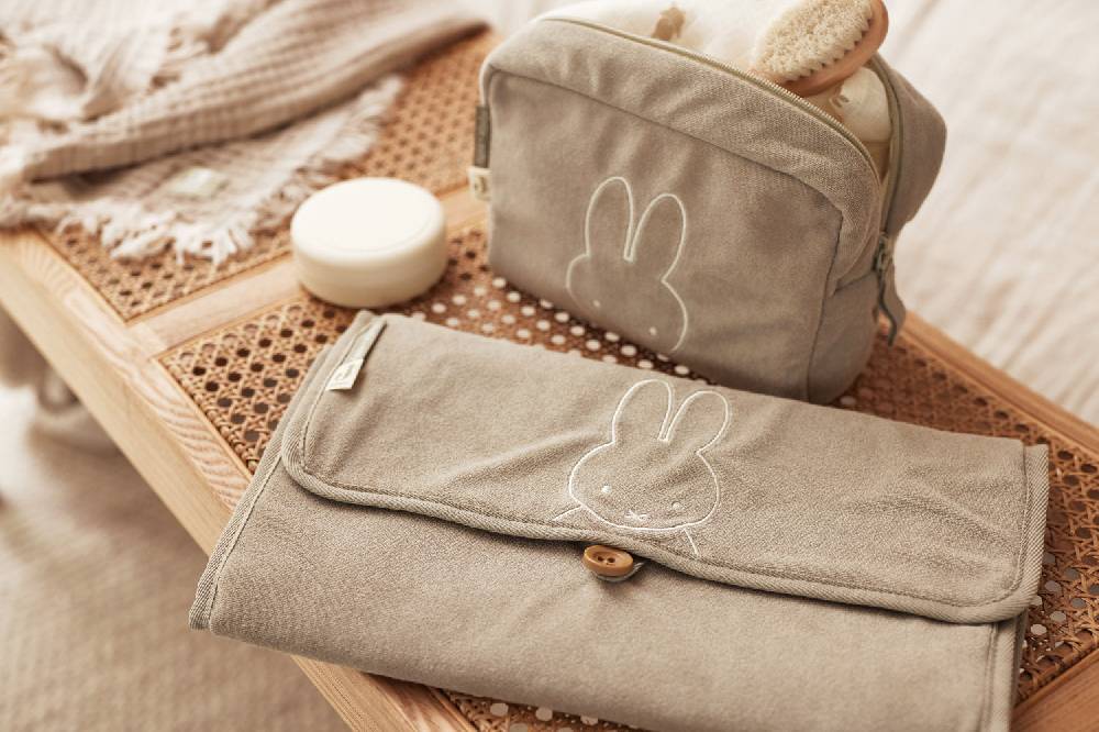 Jollein Wickelunterlage Frottee Miffy Olive Green Speichern exportieren