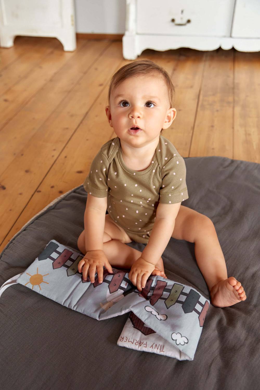 Lässig Stoffbuch Baby - Activity Soft Toy Book, Tiny Farmer Kostenloser Versand international