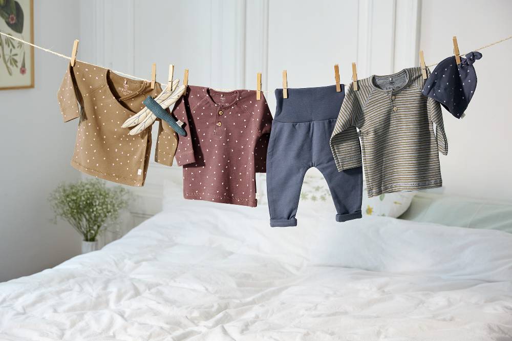 Lässig Baby Wickelshirt - Bio Baumwolle, Dots, Curry Saisonale Angebote