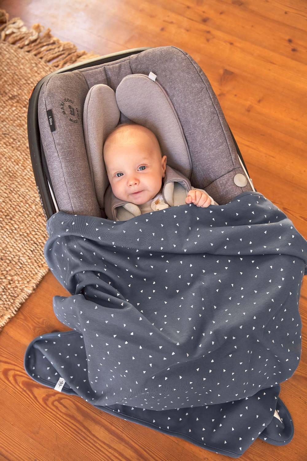 Lässig Babydecke - Bio Baumwolle, Triangle Blue zollfrei