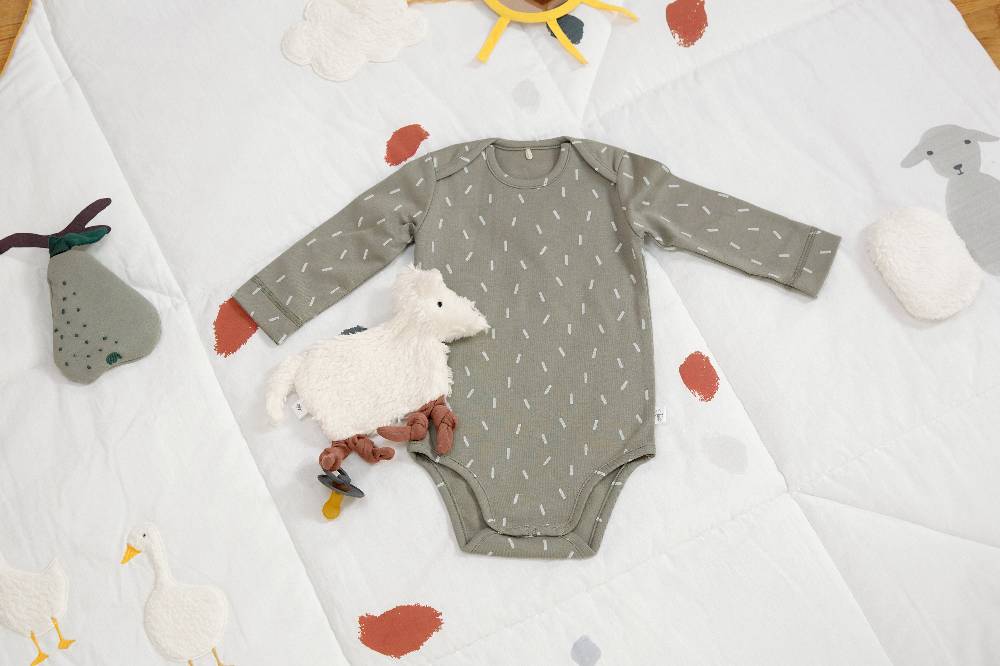 Lässig Baby Wickelbody langarm - Bio Baumwolle, Striche, Oliv Kostenloser Versand