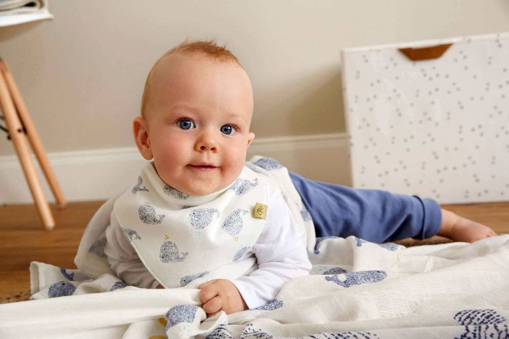 Lässig Dreieckstuch Baby - Bandana, Little Water Whale Muttertagsangebot