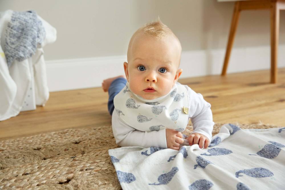 Lässig Dreieckstuch Baby - Bandana, Little Water Whale Muttertagsangebot