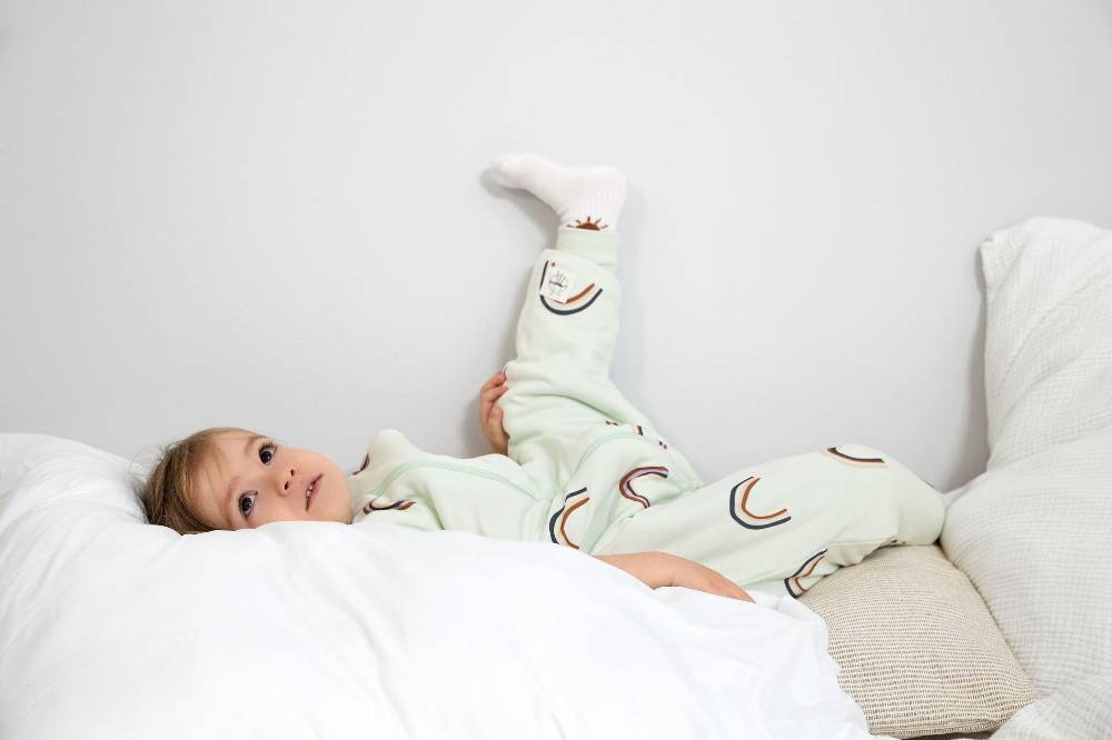Lässig Kinder Schlafoverall 2,5 TOG - Regenbogen, Mint Flash Sale