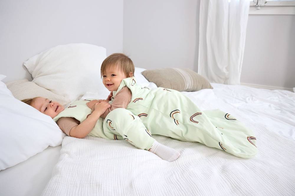 Lässig Kinder Schlafoverall 2,5 TOG - Regenbogen, Mint Flash Sale
