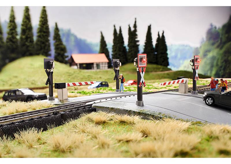 Märklin Märklin Start up - Vollautomatischer Bahnübergang Neueste Stile
