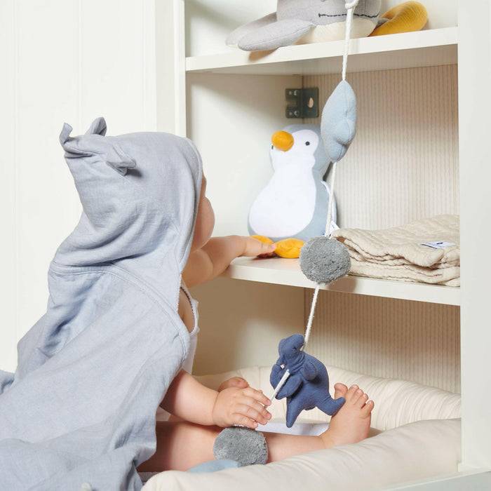 Nordic Coast Company Spieluhr Baby Pinguin Hellblau Wochenangebot