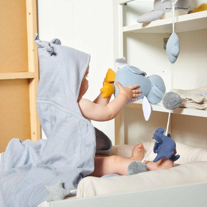 Nordic Coast Company Spieluhr Baby Pinguin Hellblau Wochenangebot