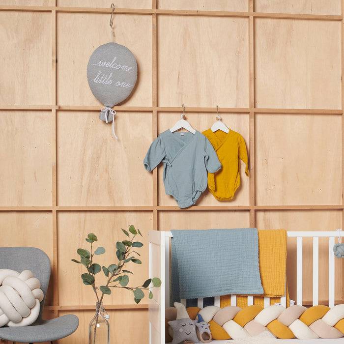 Nordic Coast Company Ballon-Kissen "Welcome Little One" Grau Super Rabatt