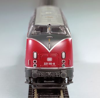 Piko N Diesellokomotive BR 221 DB IV Artikelnummer: 40500 Saisonschlussverkauf