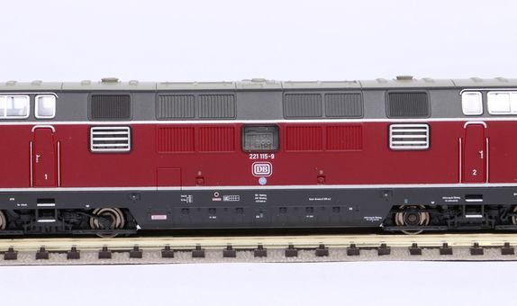 Piko N Diesellokomotive BR 221 DB IV Artikelnummer: 40500 Saisonschlussverkauf