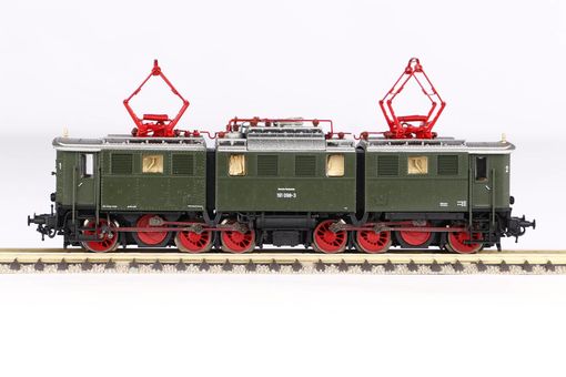 Piko N E-Lok BR 191 DB IV Artikelnummer: 40540 Verkauf