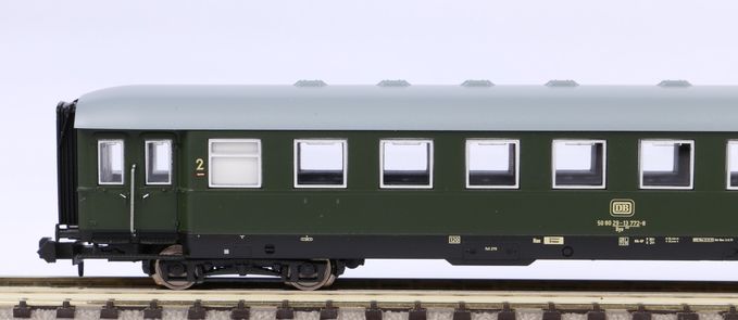 Piko N Schürzeneilzugwagen 2. Klasse DB IV Artikelnummer: 40620 Nur für heute