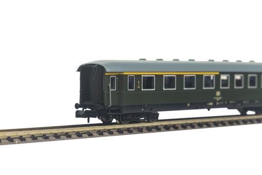 Piko N Schürzeneilzugwagen 1./2. Klasse DB IV Artikelnummer: 40629 Top Angebot