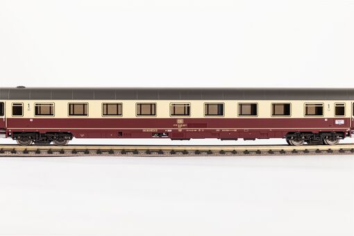 Piko N IC Abteilwagen 1. Klasse Avmz 111 DB IV Artikelnummer: 40660 Kauf eins, bekomm eins gratis