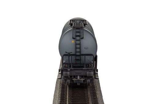 Piko Knickkesselwagen Esso SNCB V Artikelnummer: 24603 im Angebot