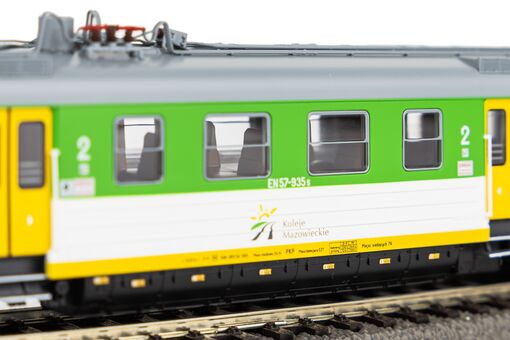 Piko E-Triebzug EN 57 KM VI Artikelnummer: 51460 Kauf eins, bekomm eins gratis