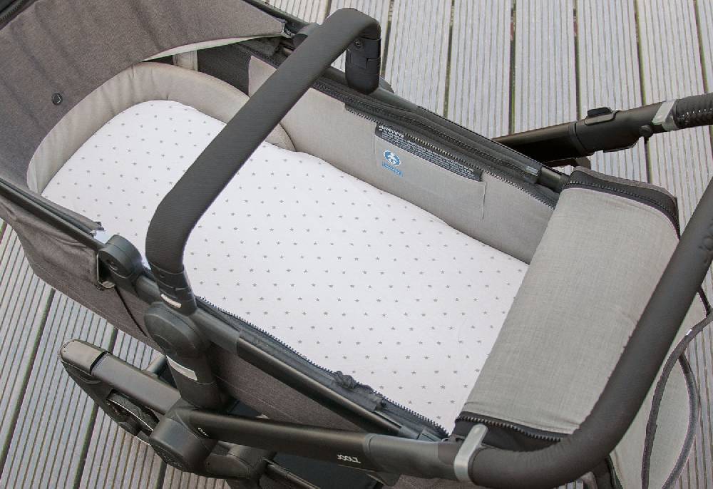 Pinolino Jersey-Spannbetttücher für Wiegen, Anstellbettchen und Kinderwagen im Doppelpack, weiß Super Sparpreis