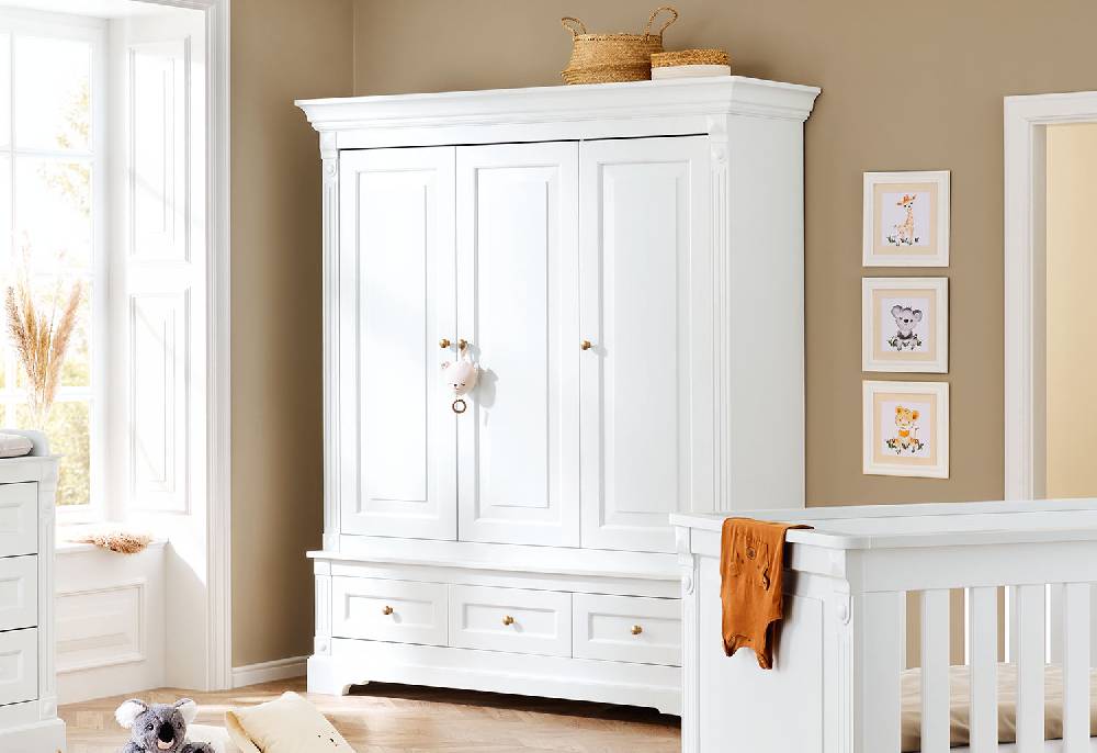 Pinolino Limited Edition - Kleiderschrank 'Emilia Gold' groß - Auslaufartikel Neueste Mode