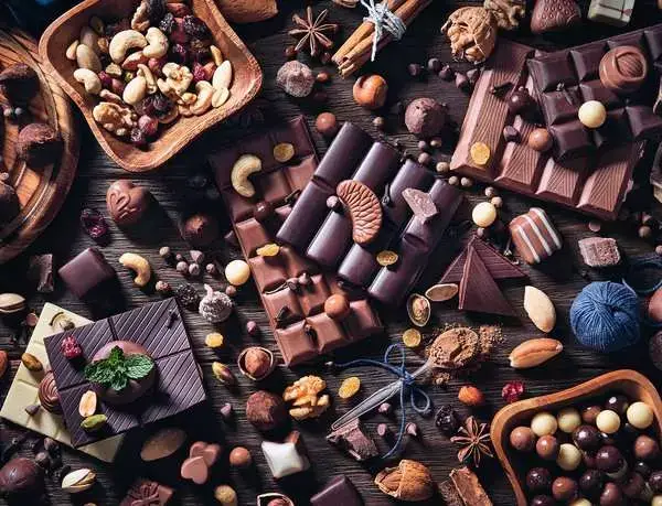 Ravensberger Matratzen Puzzle 2000 Teile - Schokoladenparadies Black Friday