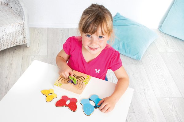 Schildkröt Manufaktur Lagen-Puzzle "Kleiner Schmetterling" by Beleduc Große Rabatte