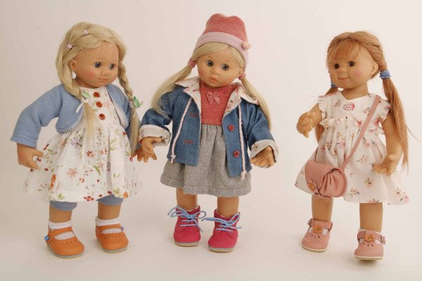 Schildkröt Manufaktur Puppe Müller-Wichtel Pia 30 cm blonde Haare, Blumenkleidung 50% Rabatt für begrenzte Zeit