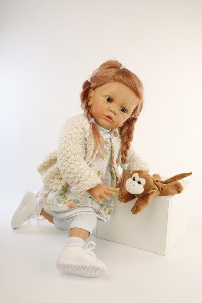 Schildkröt Manufaktur Puppe Greta 60 cm von Gudrun Legler, rote Haare, Kleidung mint/weiss Verkauf