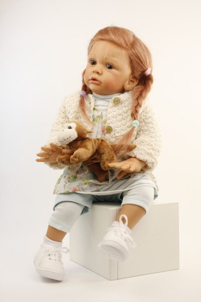 Schildkröt Manufaktur Puppe Greta 60 cm von Gudrun Legler, rote Haare, Kleidung mint/weiss Verkauf