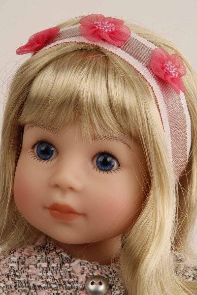 Schildkröt Manufaktur Stehpuppe Yella 46 cm blonde Haare, festliche Kleidung Versandkostenfrei