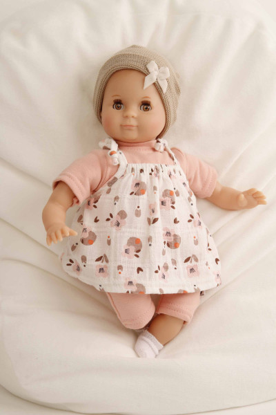 Schildkröt Manufaktur Puppe Schlummerle 32 cm mit Malhaar und braunen Schlafaugen, Kleidung rose/braun Flash Sale