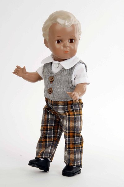 Schildkröt Manufaktur Puppe Hans 34 cm blonde Malhaare, Kleidung Karo Auslauf
