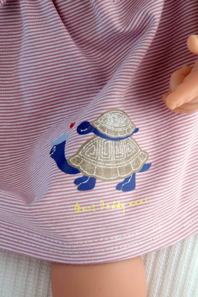 Schildkröt Manufaktur Baby Julchen 52 cm Malhaar, blaue Schlafaugen, Kleidung rose/gelb/weiss Angebote