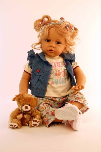 Schildkröt Manufaktur Puppe Greta 60 cm von Gudrun Legler, blonde Haare, Kleidung sommerlich 50% Rabatt mit kostenlosem Versand