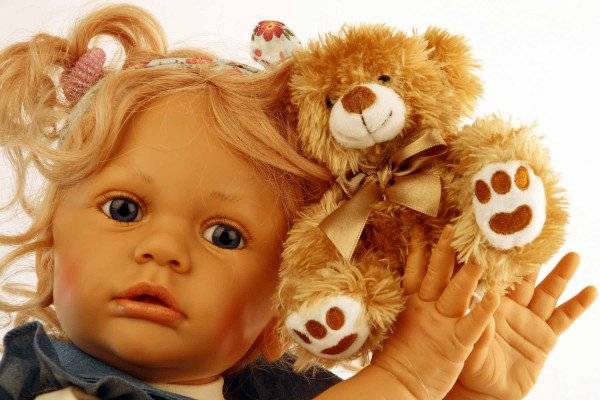 Schildkröt Manufaktur Puppe Greta 60 cm von Gudrun Legler, blonde Haare, Kleidung sommerlich 50% Rabatt mit kostenlosem Versand