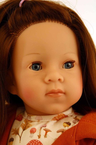 Schildkröt Manufaktur Stehpuppe Elli 52 cm braune Haare, blaue Schlafaugen, Kleidung Pilzchen Speichern exportieren