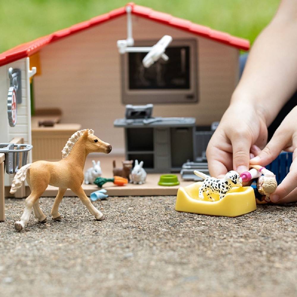 Schleich Tierarzt-Praxis mit Haustieren Preisnachlass