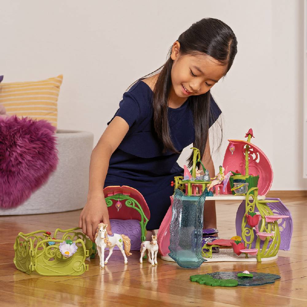 Schleich Glitzerndes Blütenhaus mit Einhörnern, See und Stall Tägliche Deals