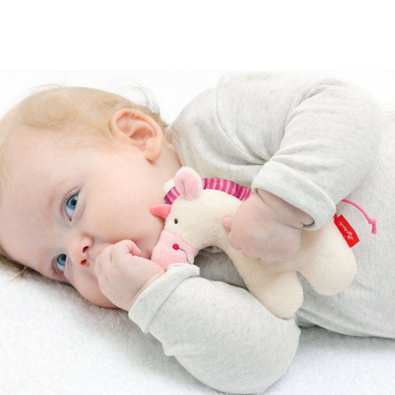 Sigikid Rassel Einhorn Red Stars Kostenloser Versand