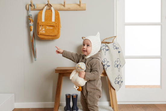 Sterntaler Mütze aus Strickware und Diagonalem Design Vierteljährliche Förderung