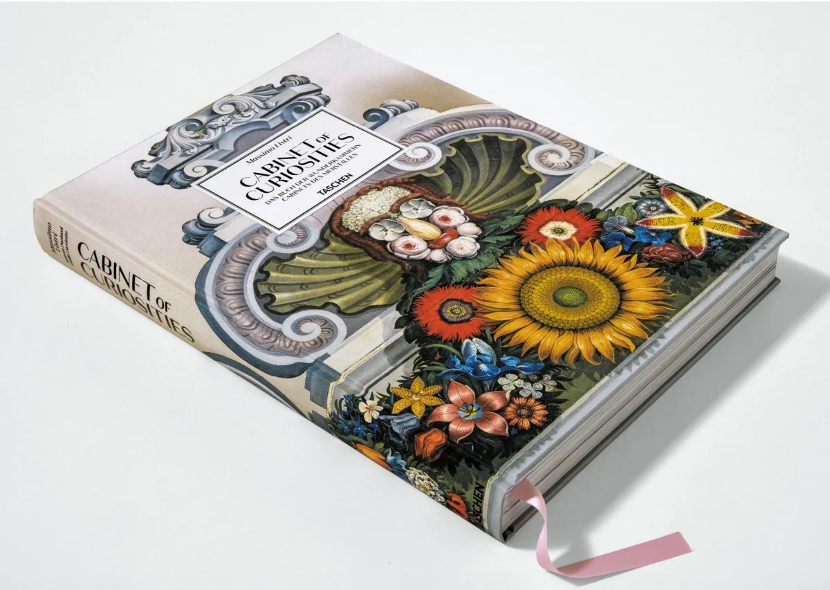 TASCHEN Massimo Listri. Cabinet of Curiosities Im Verkauf
