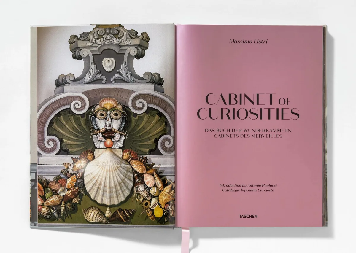 TASCHEN Massimo Listri. Cabinet of Curiosities Im Verkauf