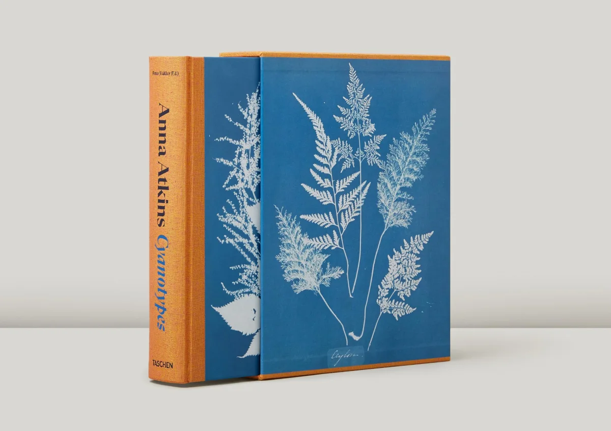 TASCHEN Anna Atkins. Cyanotypes Speichern exportieren