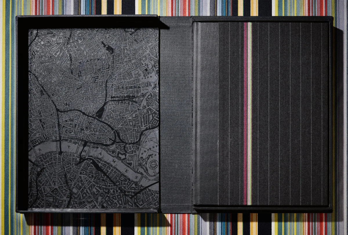 TASCHEN London. Portrait of a City, Paul Smith Edition No. 1–500 ‘Piccadilly Circus’ Im Verkauf